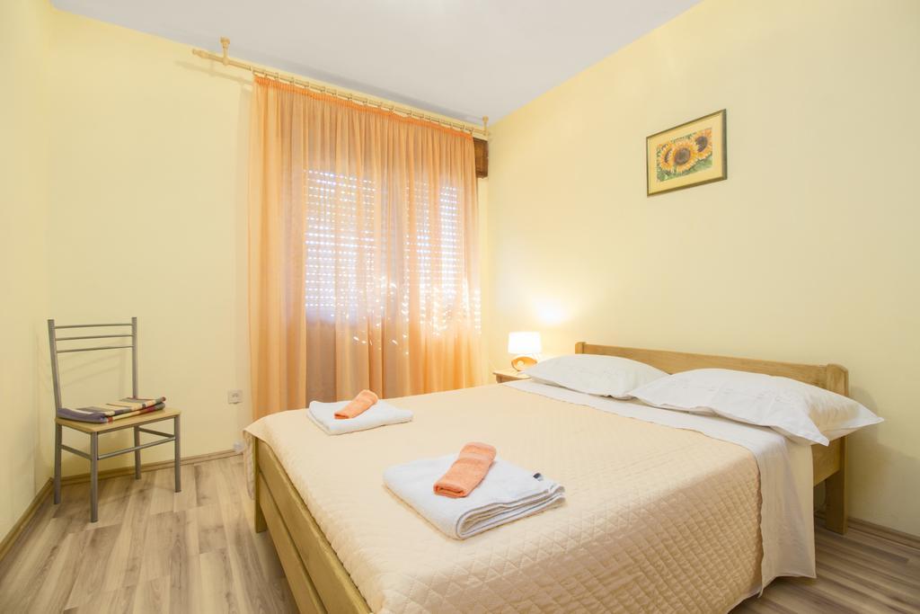 Apartment Neven Rogoznica  Pokoj fotografie