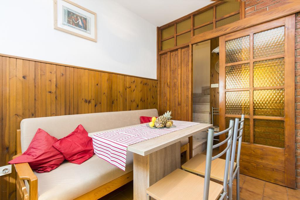 Apartment Neven Rogoznica  Pokoj fotografie